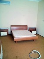 мебель для спальни на заказ массив, кровать прикроватные тумбы