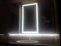 мебель для ванной на заказ МДФ глянец, зеркало с внутренней подсветкой