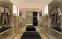 мебель для гардеробной комнаты на заказ МДФ эмаль