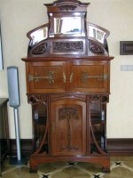 секретер нестандартная мебель на заказ резное дерево