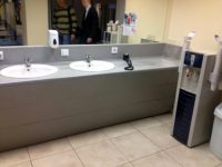 встроенные раковины мебель для фитнес клуба на заказ